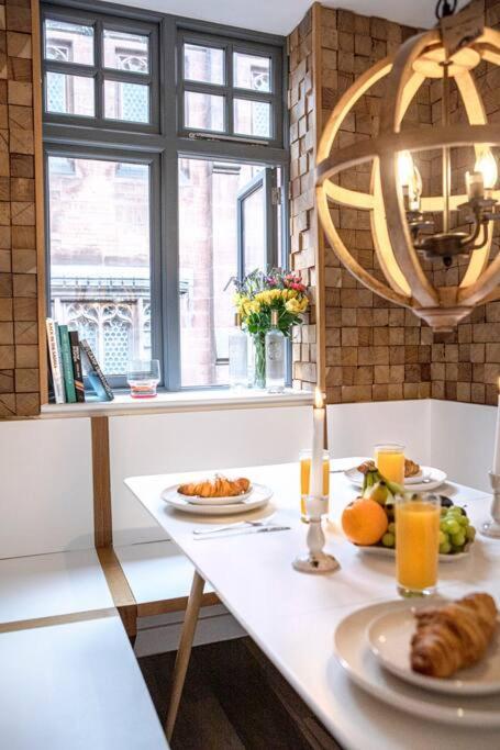 City Superhost: Luxury Deansgate Townhouse Manchester Exterior photo